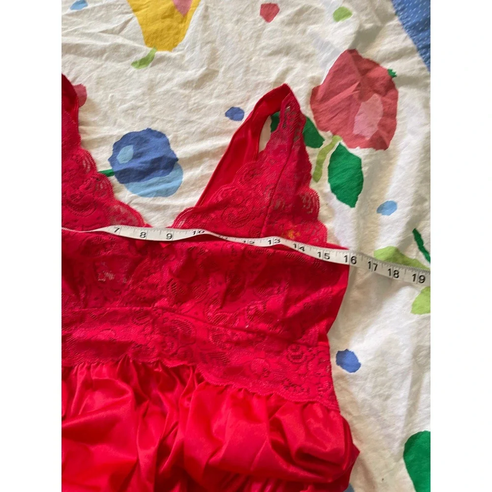 Vintage Shadowline Red Lace Bodice‎ Maxi Nightgown Sleeveless Empire Waist Small